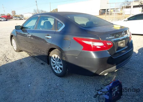 2018 Nissan Altima 2.5 S z USA, uszkodzony, nr VIN 1N4AL3AP3JC129400